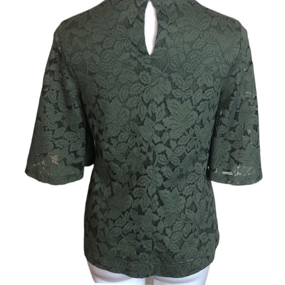 EUC | Banana Republic | Olive Green Lace Top | Size Small - Picture 4 of 6